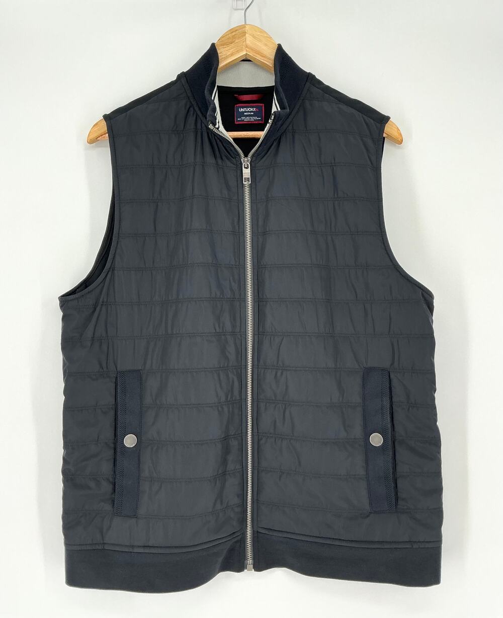 UNTUCKit Rebulo Vest Men’s Medium Black Quilted Full Zip Regular Fit 40866